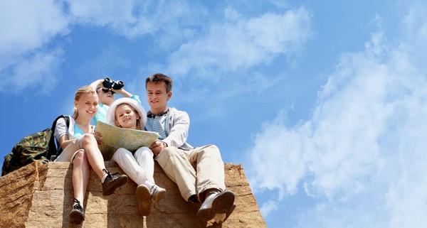 family traveling together in sydney